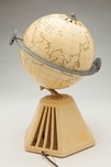 Raymond Loewy Colonial ”New World” Globe Radio Model 702